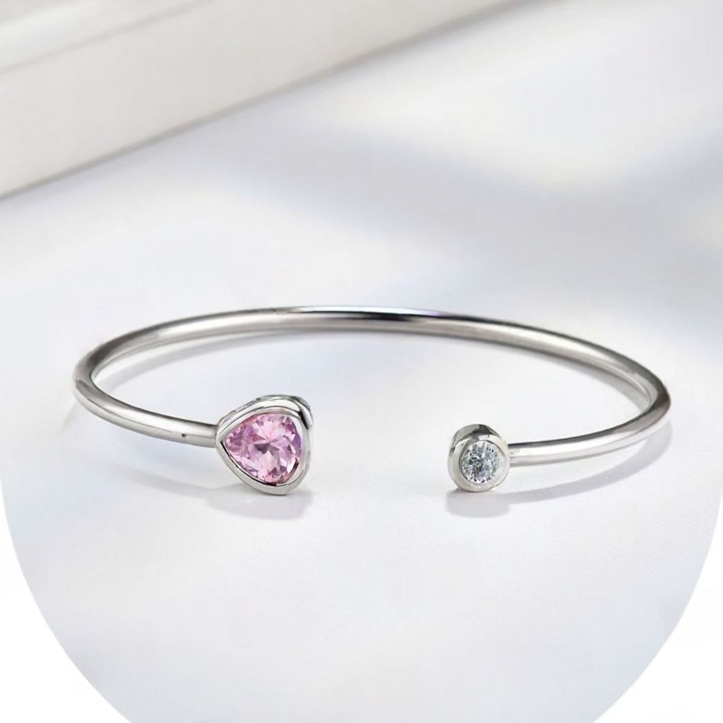 Damen Halskette mit funkelndem Herzanhänger und hochwertigen Kristallverzierungen Shop Nory