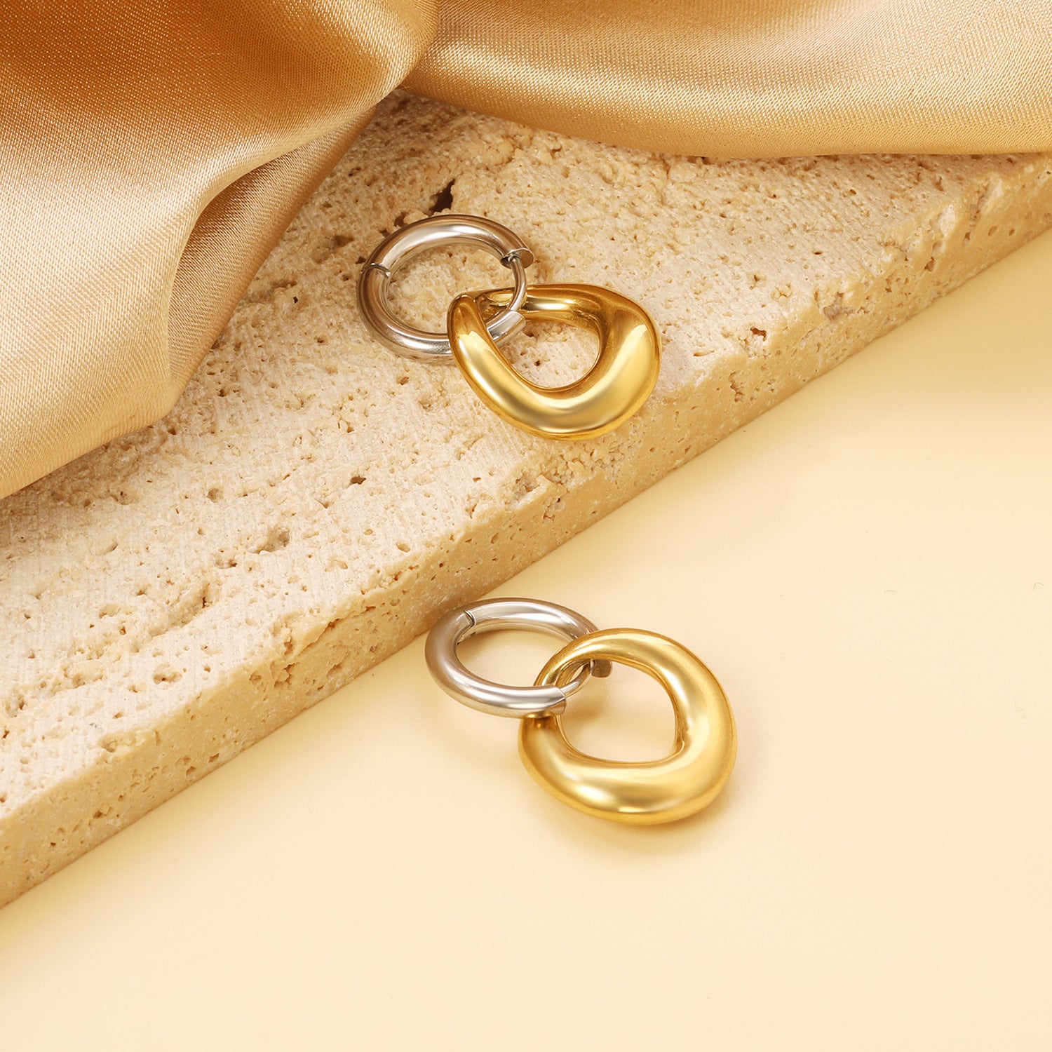 Damen Hängende Ohrstecker aus hochwertigem Edelstahl mit goldplattiertem Design Shop Nory