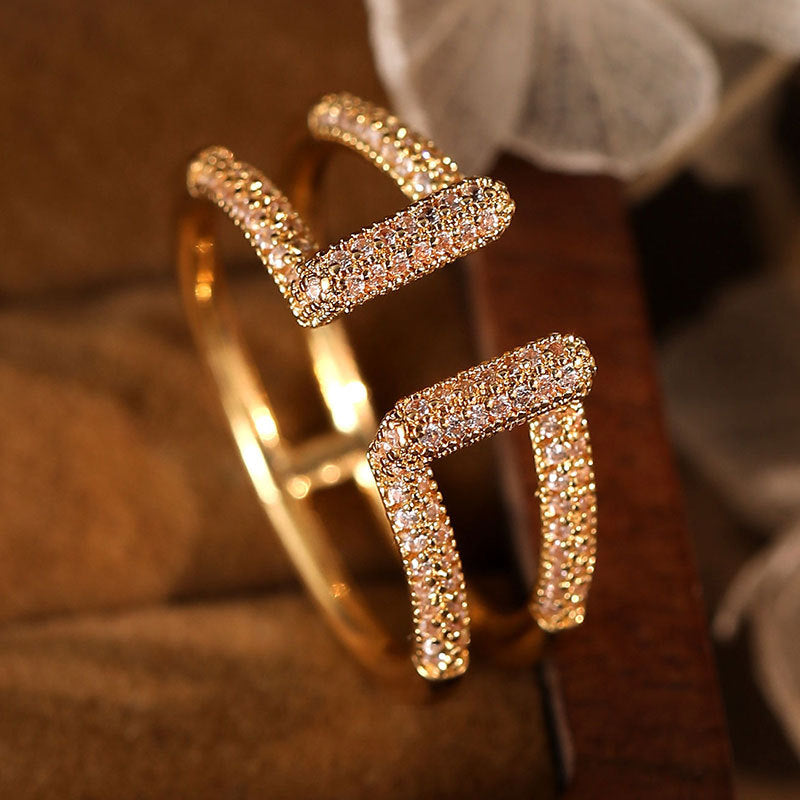 Damen Offener Ring mit modernem geometrischem Design und funkelnden Kristallen Shop Nory