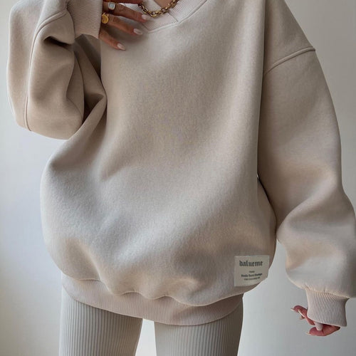 Damen Oversized Sweatshirt mit V-Ausschnitt und geripptem Kragen Shop Nory