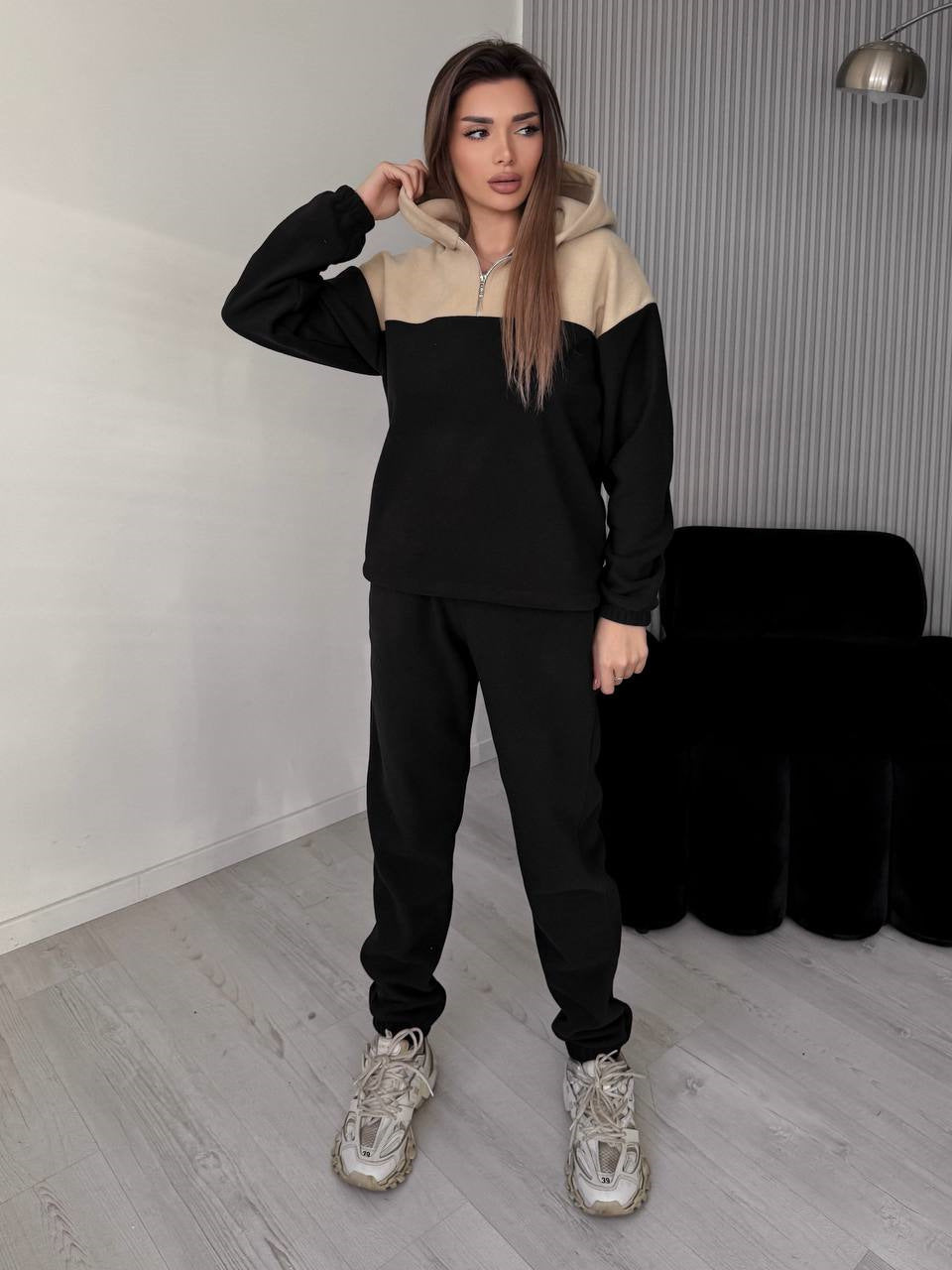 Damen Zweiteiliges Farbblock-Loungewear-Set mit halbem Reißverschluss und schmaler Jogginghose Shop Nory