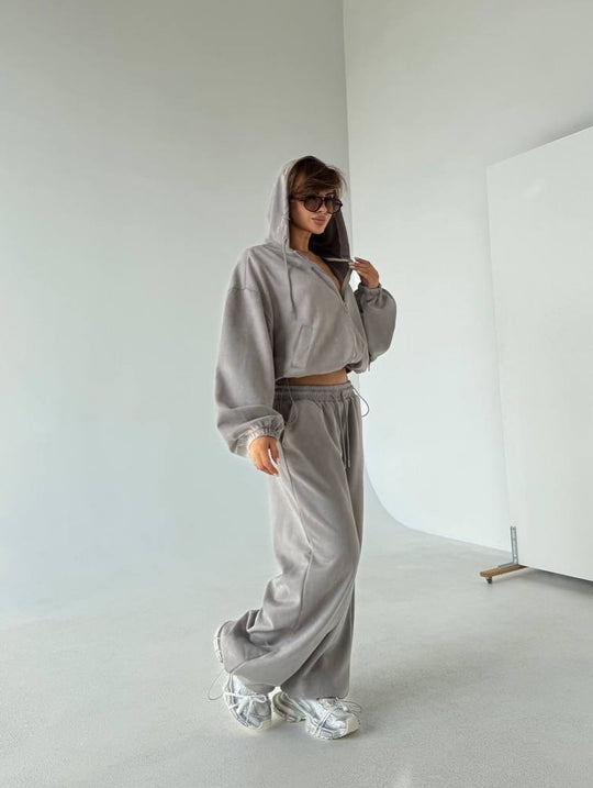 Damen Velours-Cropped-Kapuzenjacke mit Ballonärmeln und weiter Palazzo-Sweathose Shop Nory