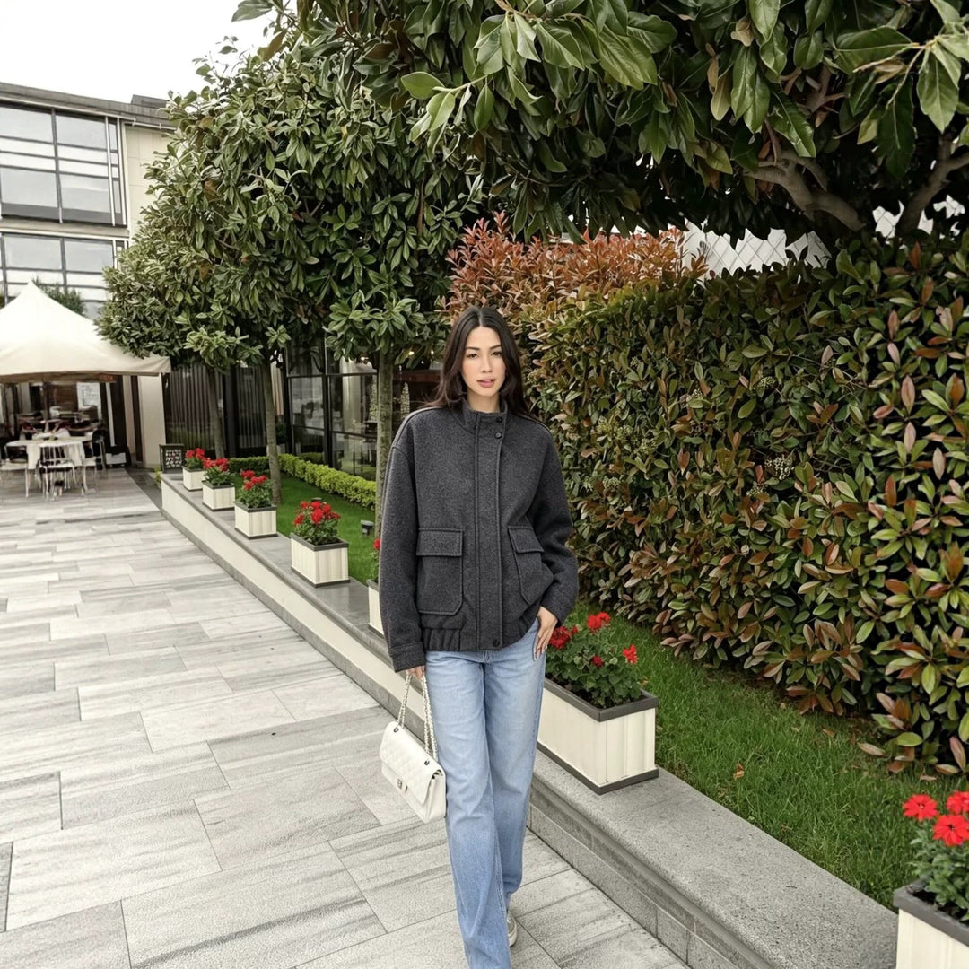 Damen Wollmix-Blousonjacke mit Stehkragen, großen Klappentaschen und elastischem Saum Shop Nory