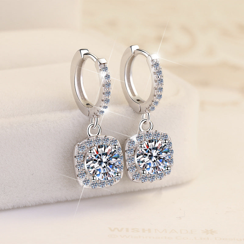 Damen Ohrhänger mit funkelnden Zirkonia und eleganter Fassung Shop Nory