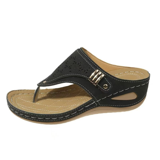 Damen Keil-Zehentrenner-Sandale mit perforiertem Obermaterial und gepolstertem Komfortfußbett Shop Nory