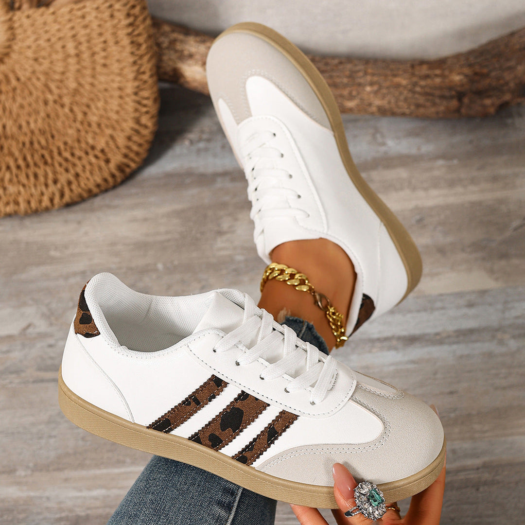Damen Sneakers im trendigen Design mit Leopardenmuster und komfortablem Fußbett