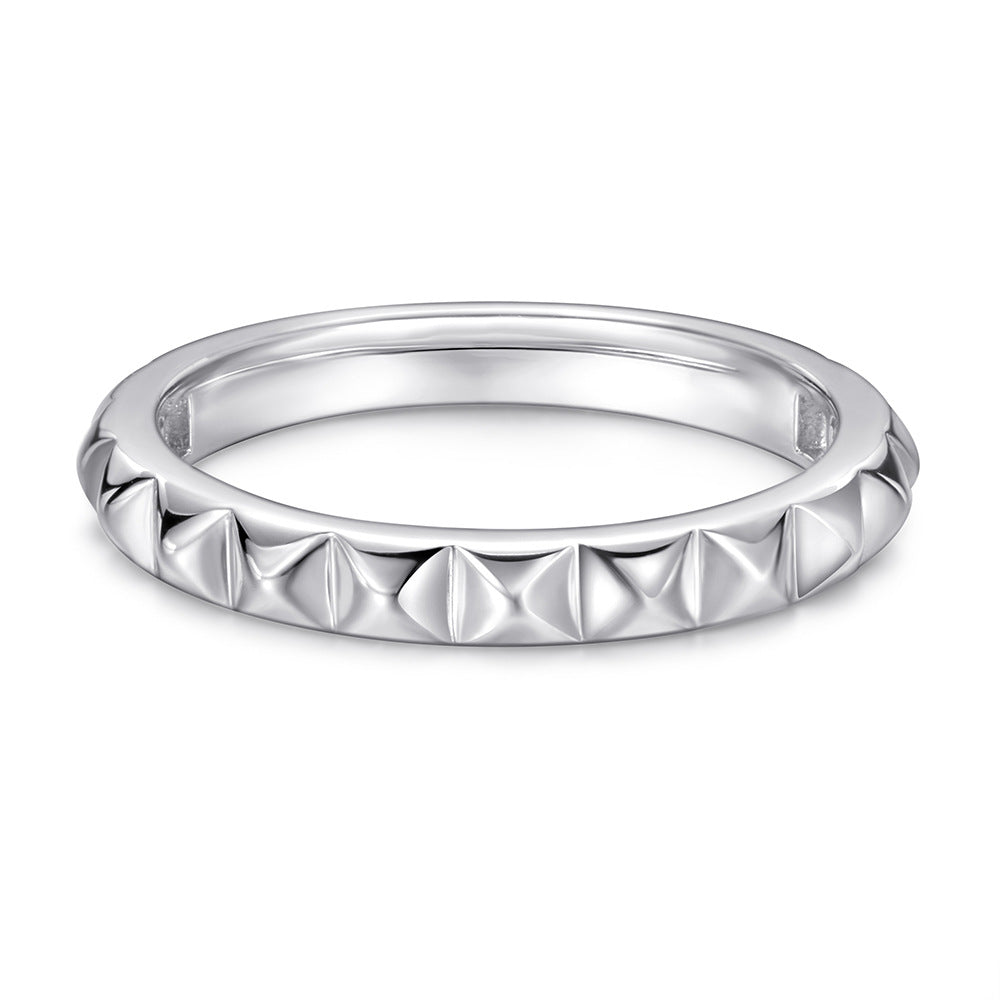Damenring mit einzigartigem geometrischem Design und glänzender Oberfläche Shop Nory