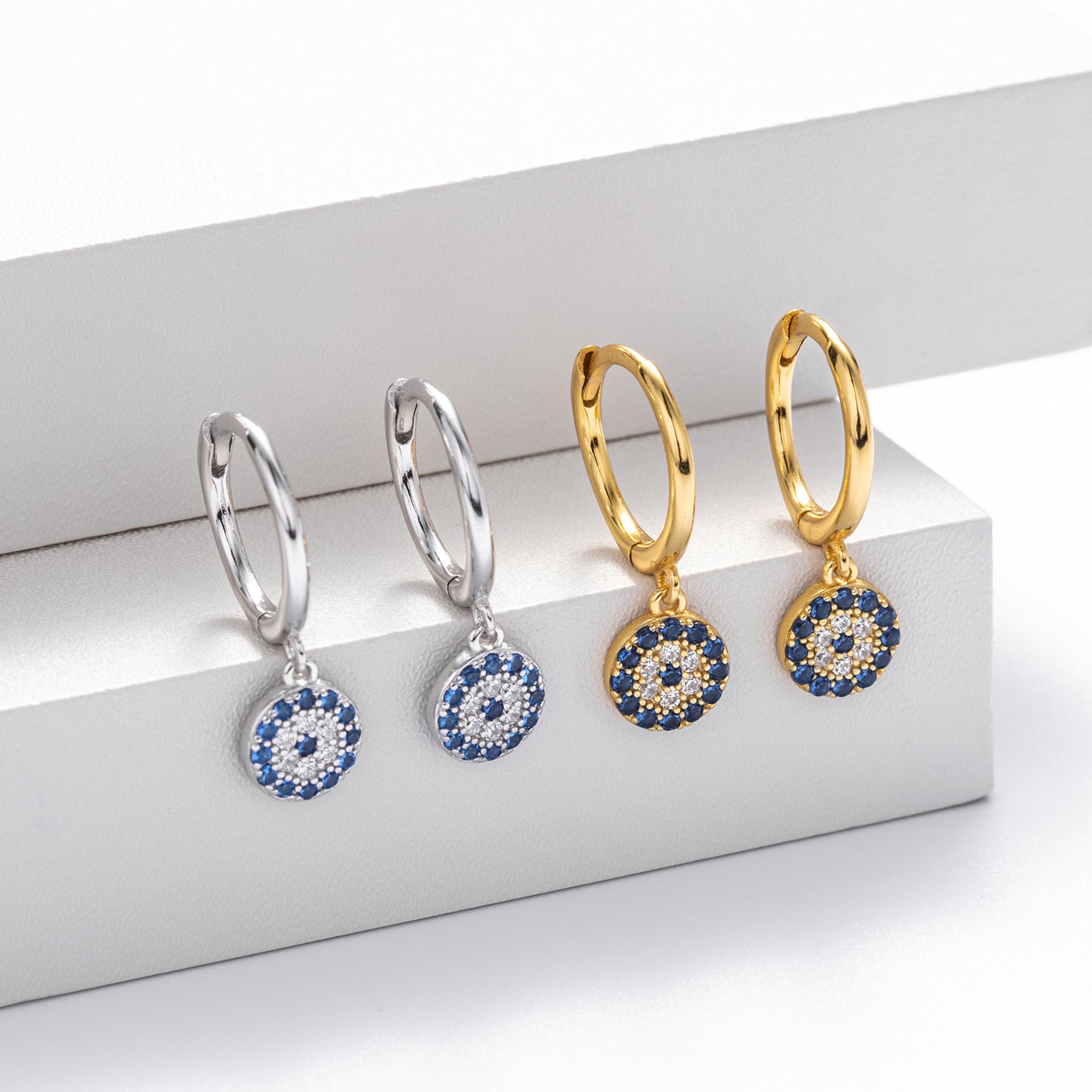 Damen Creolen mit luxuriösem Zirkonbesatz und funkelnden Akzenten Shop Nory
