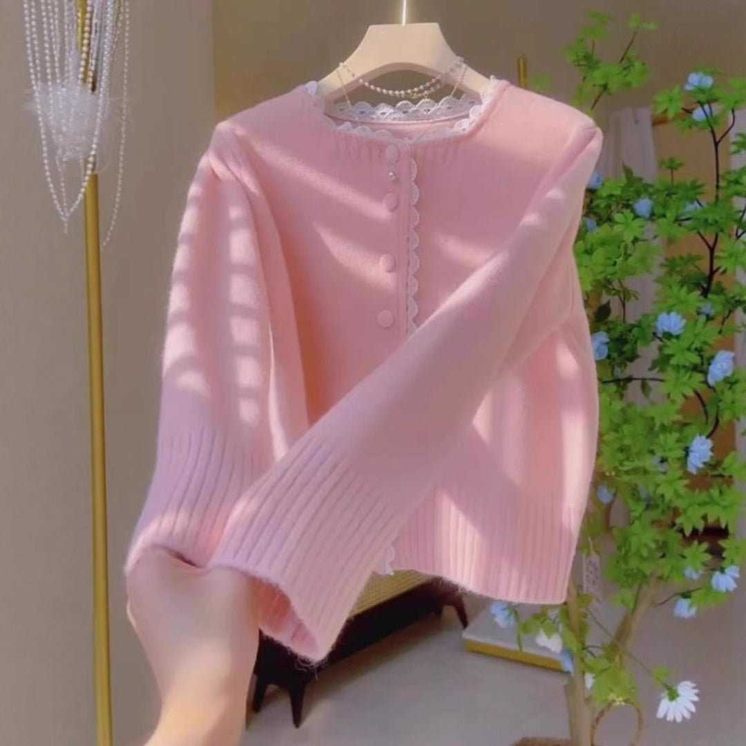 Damen Verspielte Strickjacke mit Spitzenelementen Shop Nory