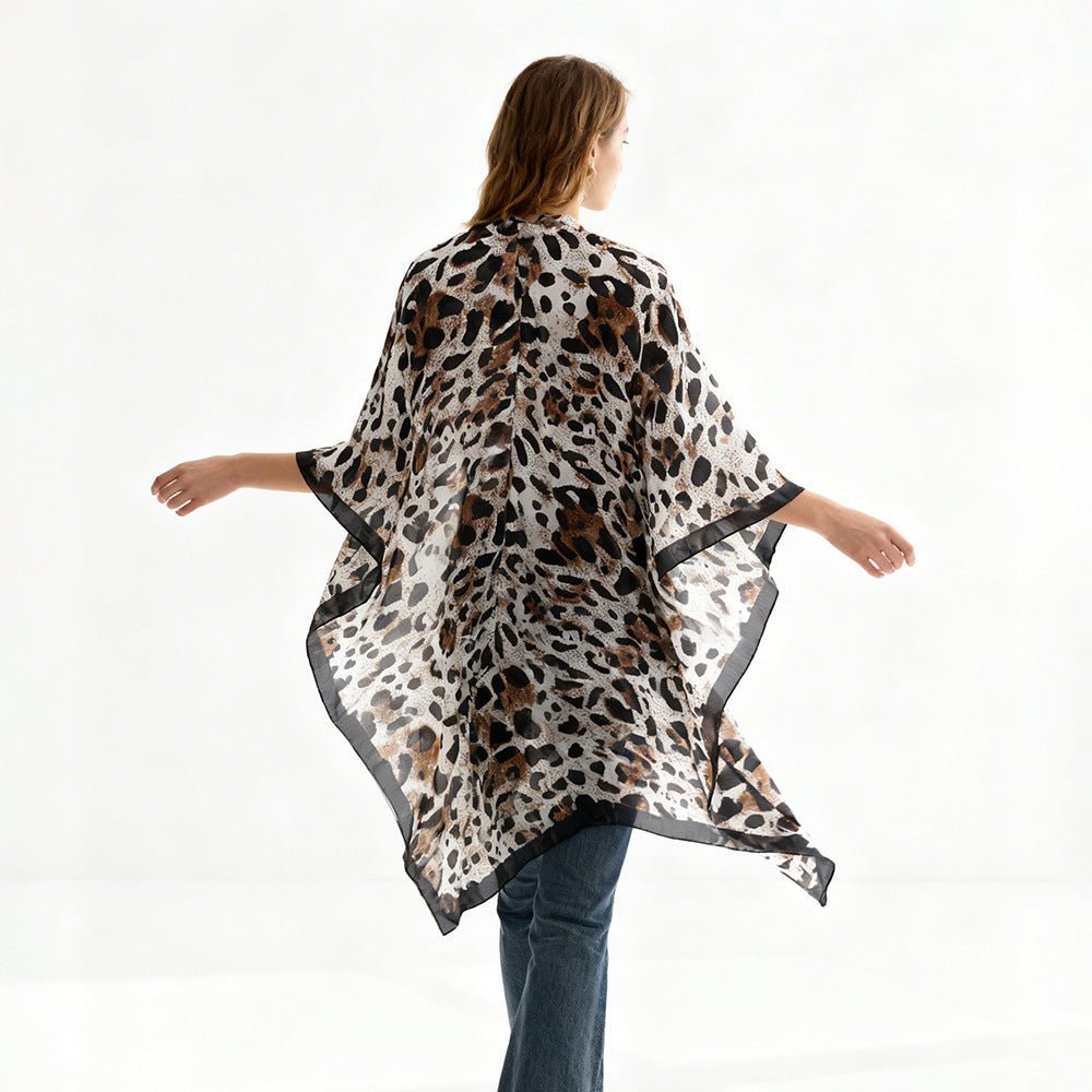 Damen Viskoseleichter Kimono-Überwurf im Oversize-Schnitt mit Leopardenjacquard Shop Nory
