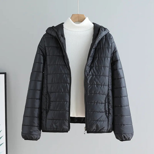 Damen leichte gesteppte Kapuzenjacke mit Thermoisolierung Shop Nory