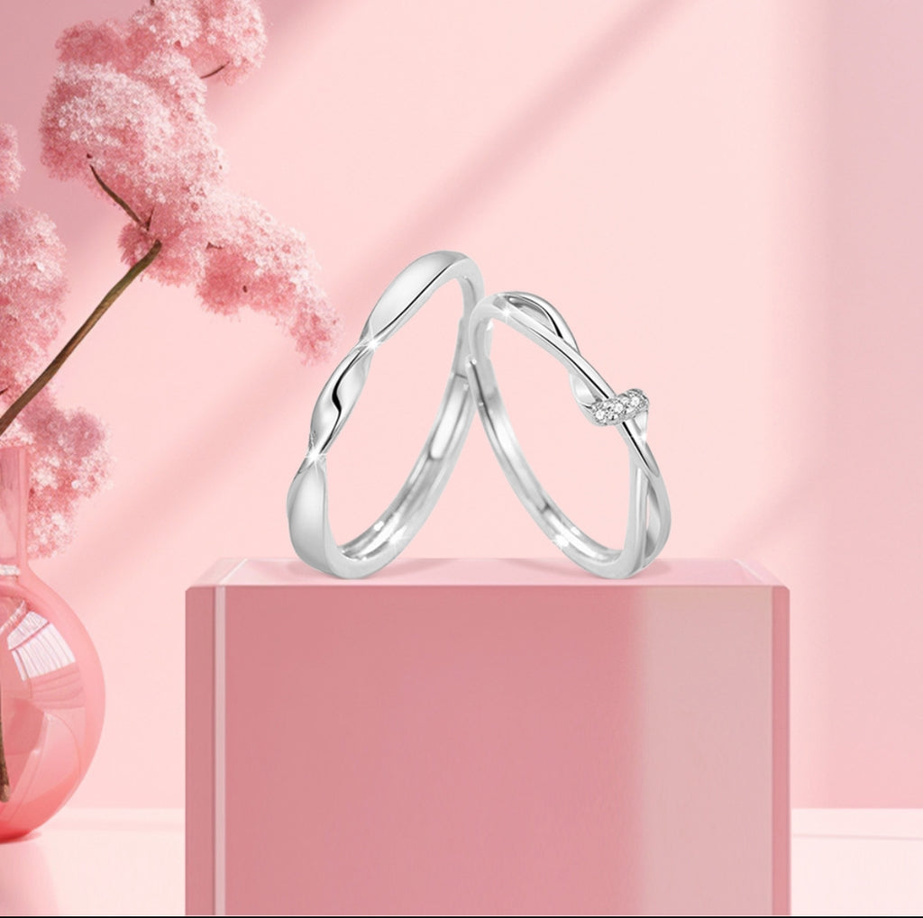 Damenring mit geschlungenem Design und funkelndem Zirkonia Shop Nory