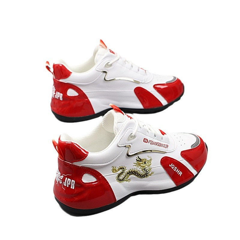 Herren Sneakers im sportlichen Design mit goldenen Akzenten und Drachenstickerei