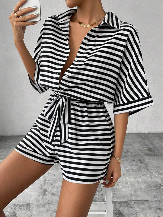 Damen Gestreifter Kurzoverall mit Hemdblusenkragen und Taillen-Bindegürtel Shop Nory