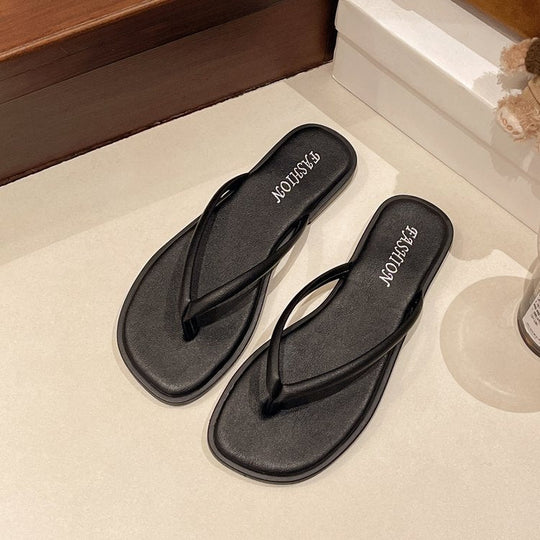 Damen modische Flip-Flops mit komfortablem Fußbett und raffiniertem Riemen