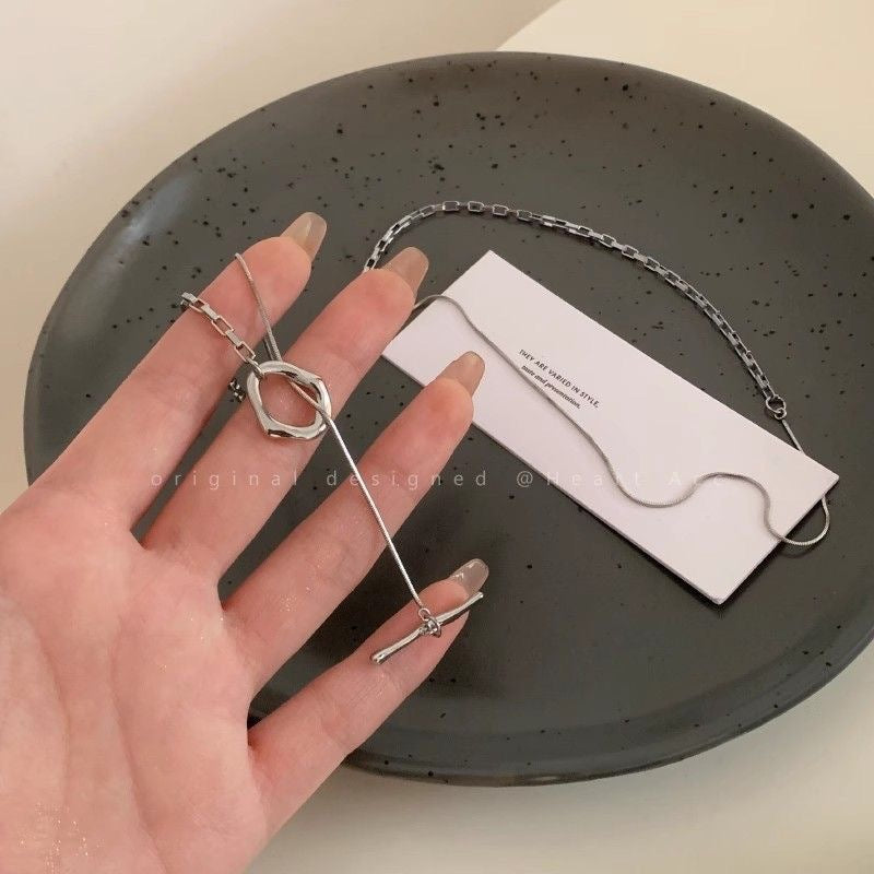 Damen lange Kette mit geometrischem Anhänger und eleganter Verarbeitung Shop Nory