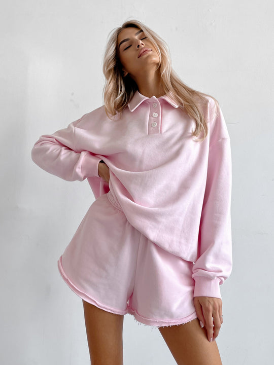 Damen Relaxed-Frottee-Loungewear-Set mit Oversize-Sweatshirt und ausgefransten Shorts Shop Nory