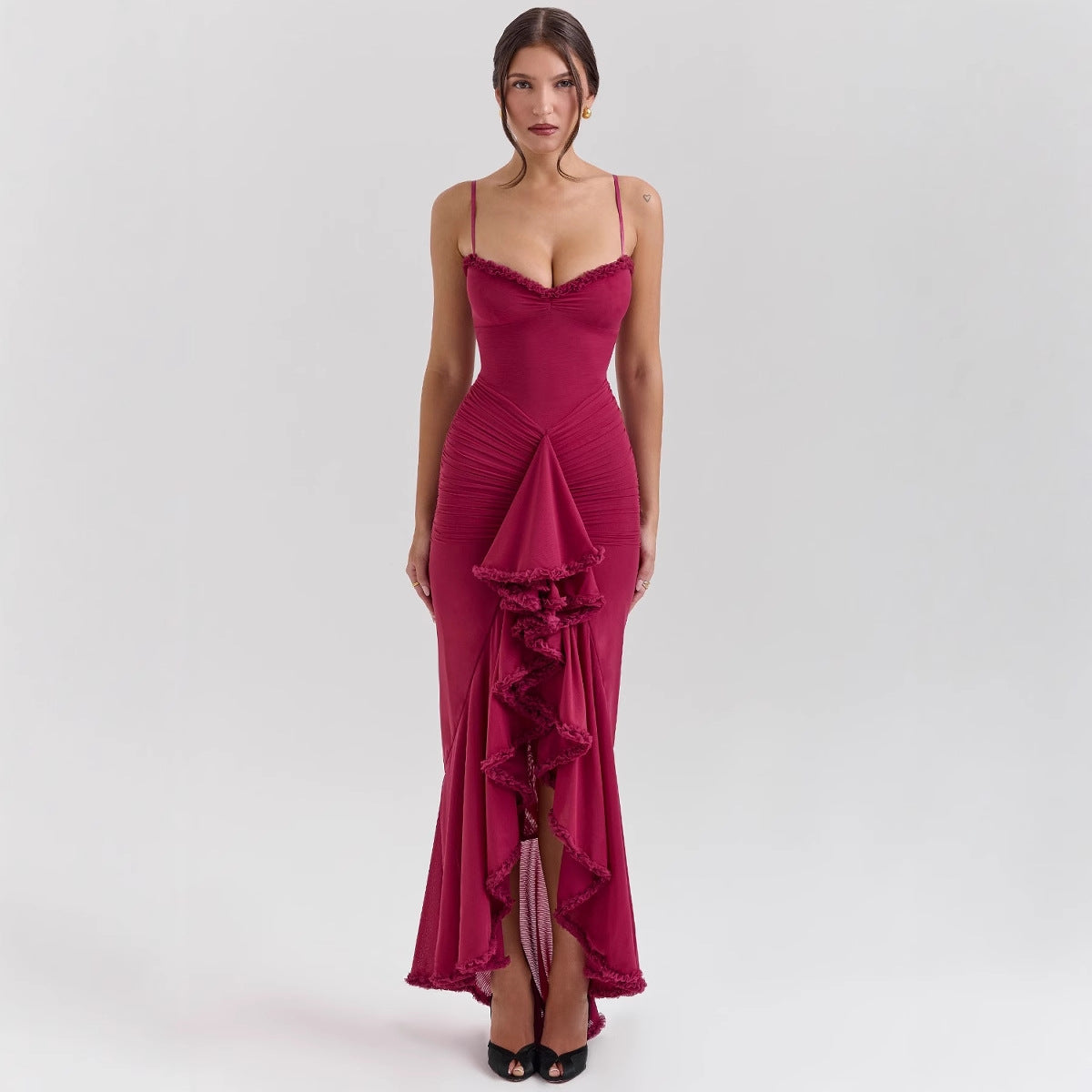 Damen Abendkleid mit schickem Dekolleté und figurbetontem Schnitt