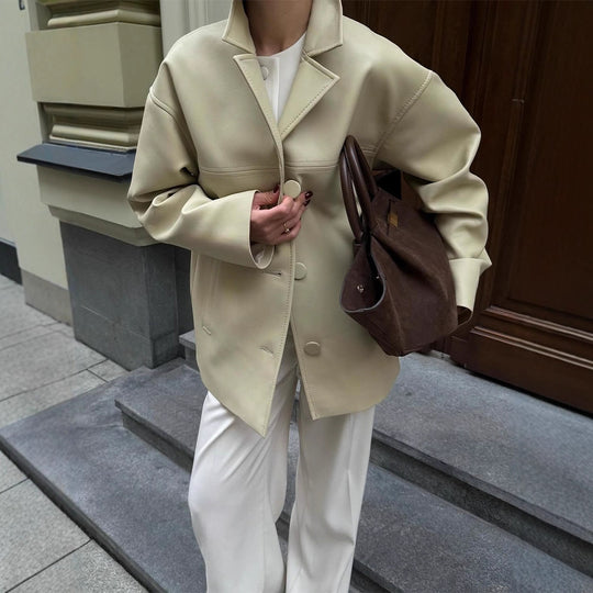 Damen Boxy Oversize Blazerjacke aus veganem Lederimitat mit überschnittener Schulter Shop Nory
