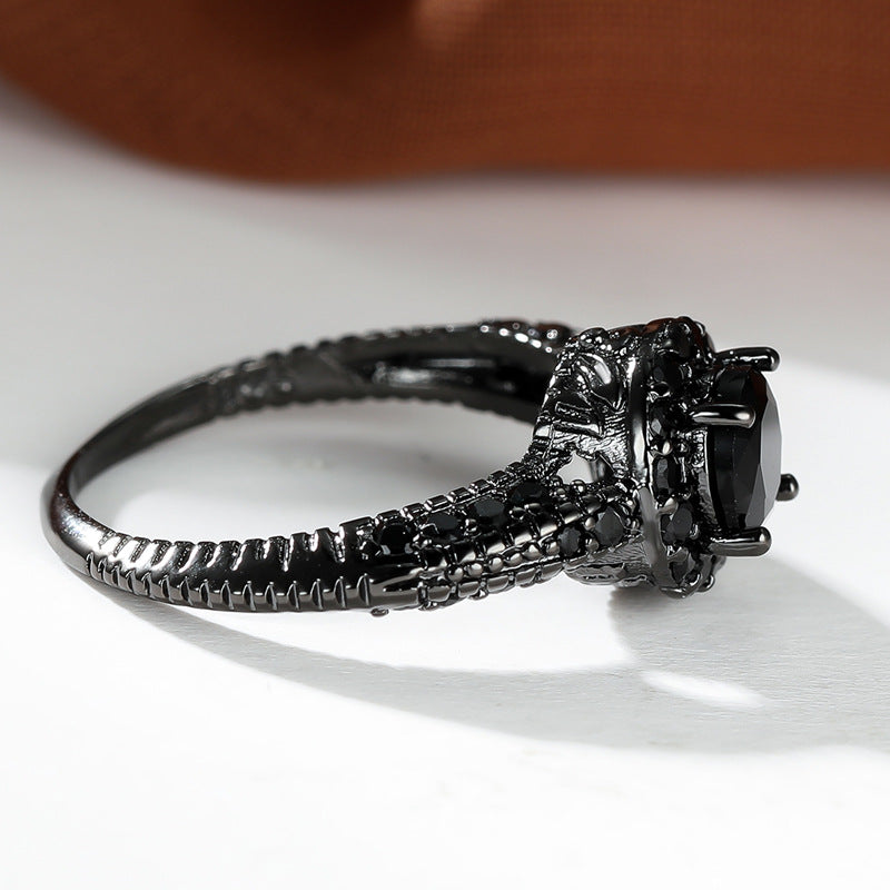 Damen Ring mit kunstvollem schwarzem Stein und filigraner Details Shop Nory
