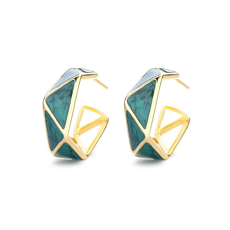Damen Ohrringe mit modernem, geometrischem Design und elegantem Goldfinish Shop Nory