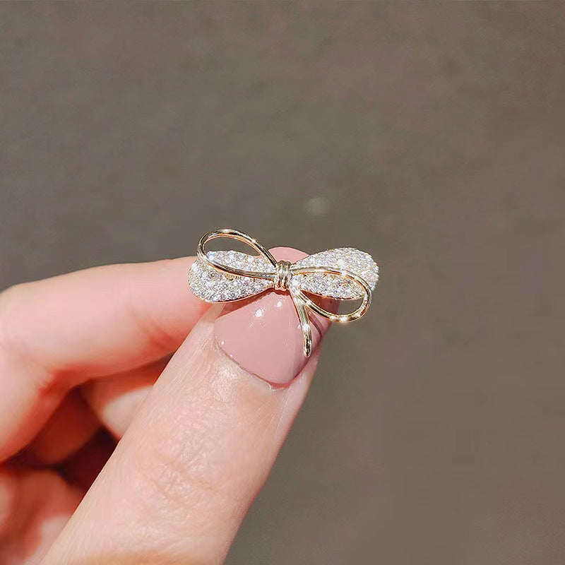 Glitzernder Ohrstecker-Bogen mit Zirkonia-Besatz