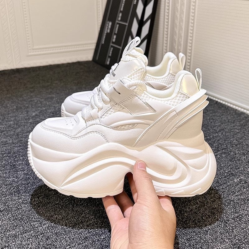 Damen Plateau-Sneaker mit extrem dämpfender Sohle und atmungsaktiver Oberfläche