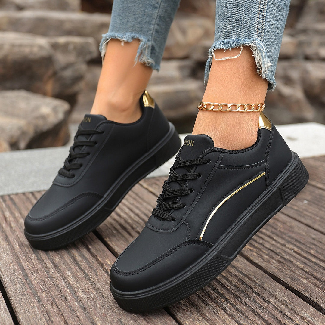 Damen Plateau-Sneaker mit goldener Zierkante und gepolstertem Komfortfußbett Shop Nory