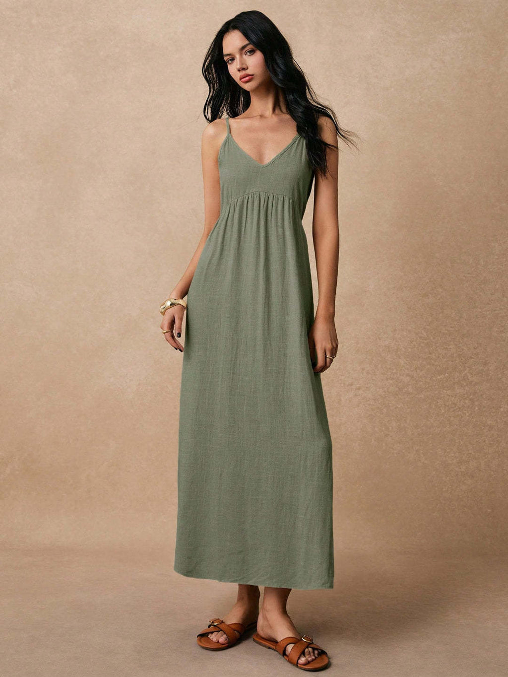 Damen Maxikleid mit feinen Spaghettiträgern und leichtem, atmungsaktivem Material Shopnory