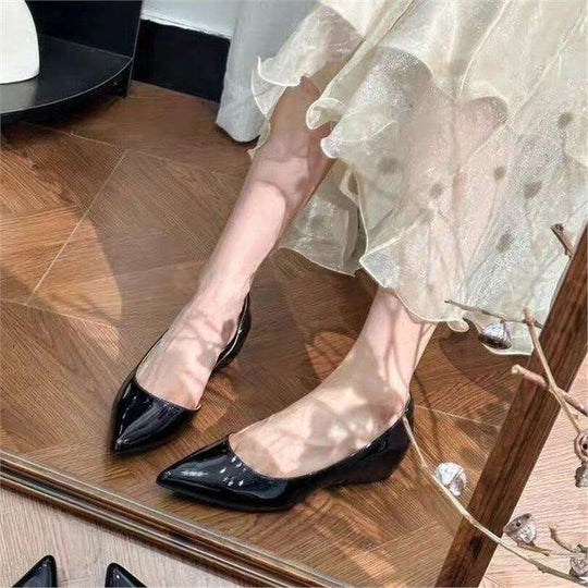 Damen Elegante spitz zulaufende Lack-Ballerinas mit Memory-Fußbett Shop Nory
