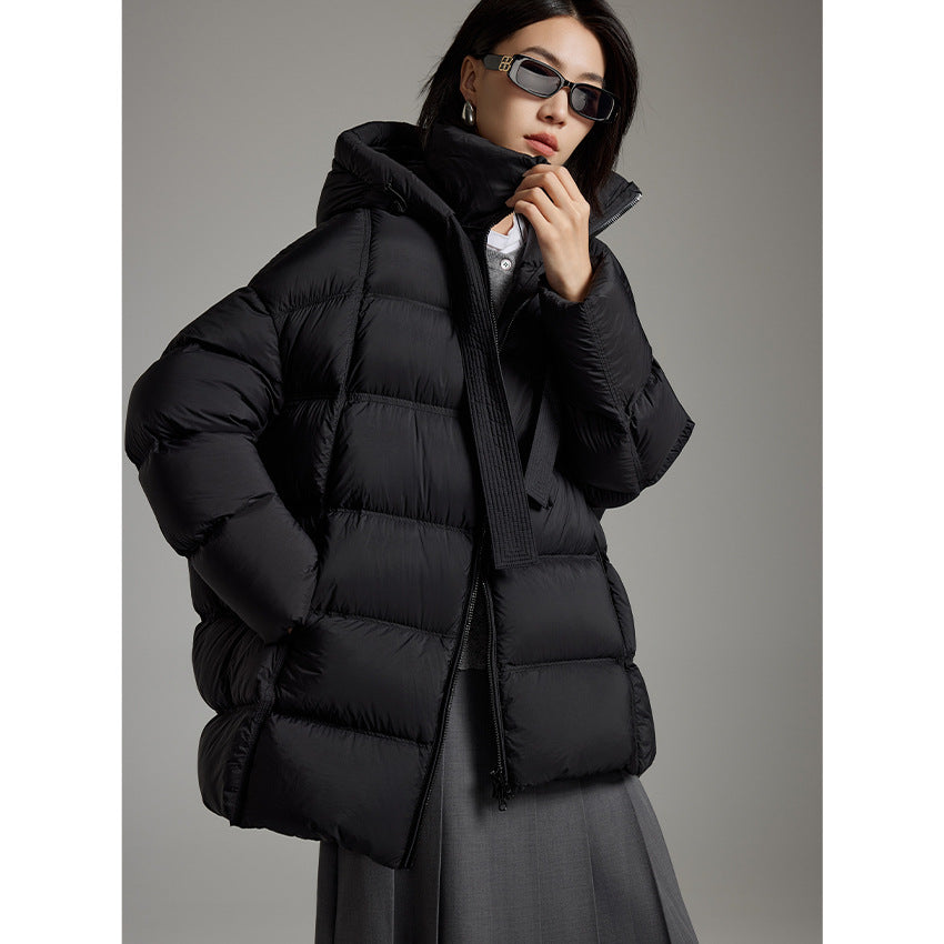 Damen Boxy-Steppjacke mit übergroßem Thermokragen und dekorativen Kordel-Details Shop Nory