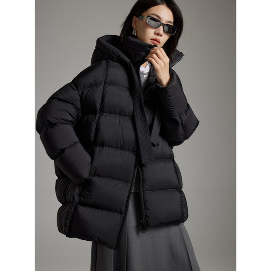 Damen Boxy-Steppjacke mit übergroßem Thermokragen und dekorativen Kordel-Details Shop Nory