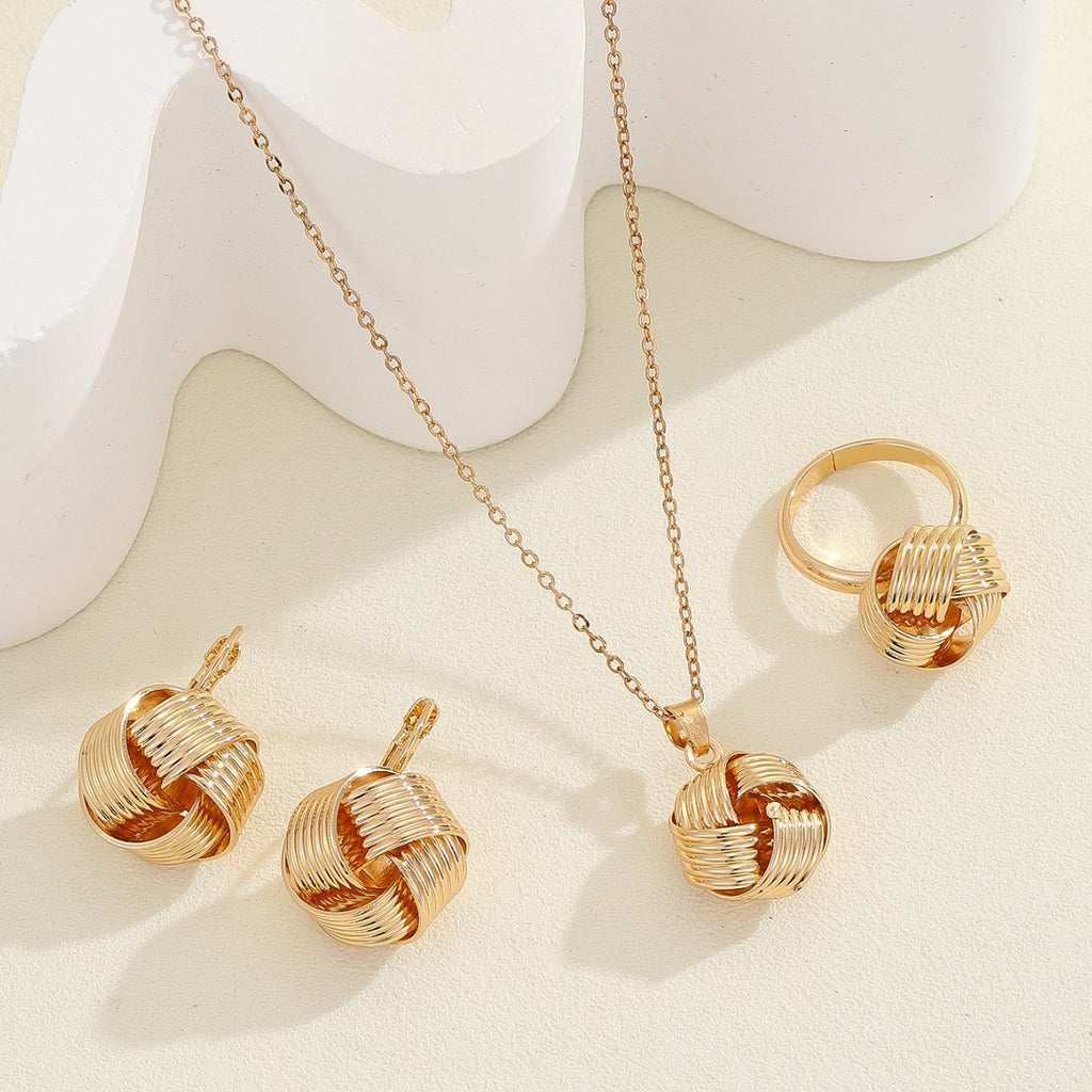 Damen Schmuckset mit kunstvollen Knotenmotiven Shop Nory