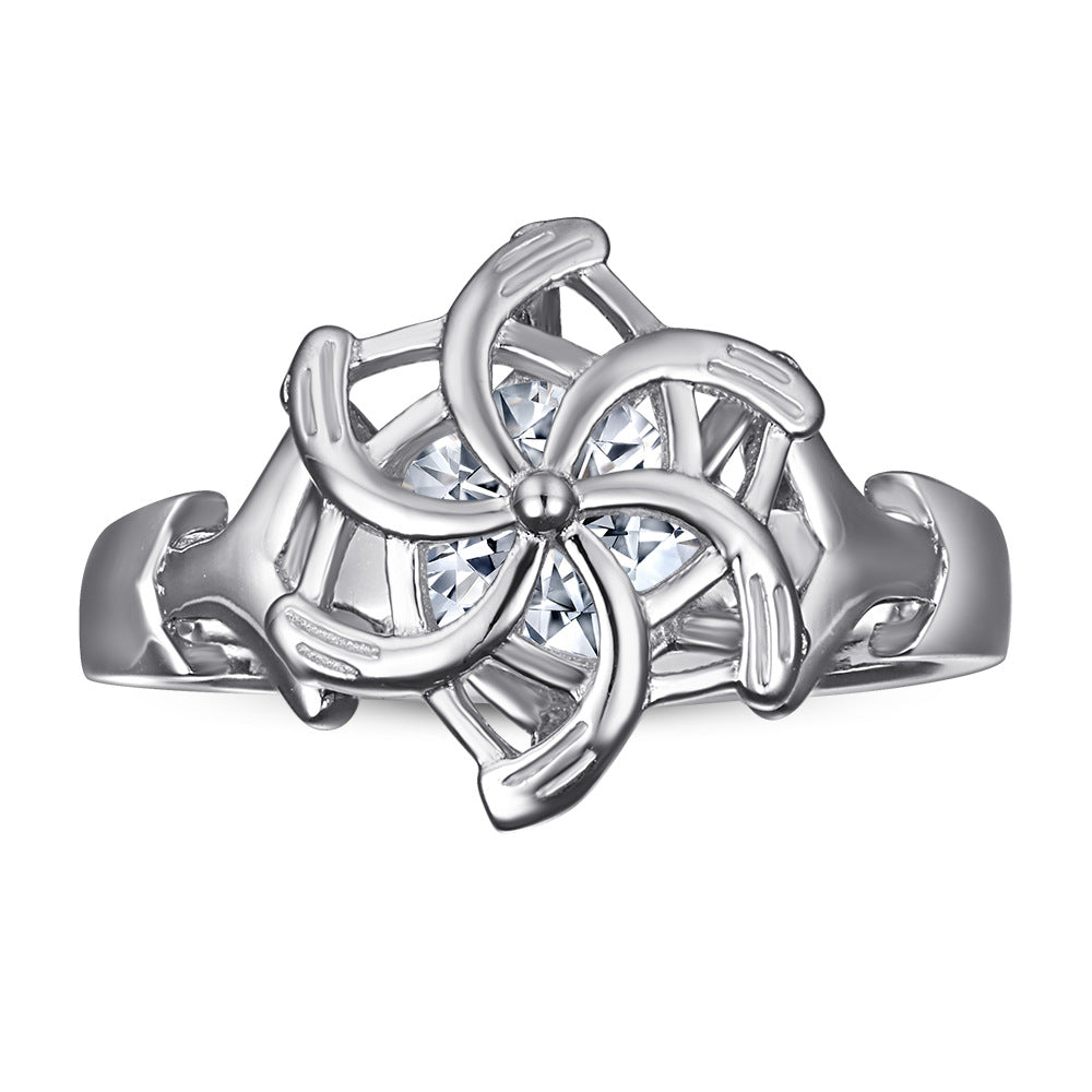 Damen Ring mit floralen Elementen und funkelnden Kristallen Shop Nory