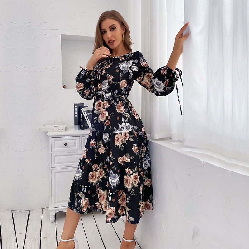Damen Blumiges Stufen-Midikleid mit Taillenschnürung und Ballonärmeln Shop Nory