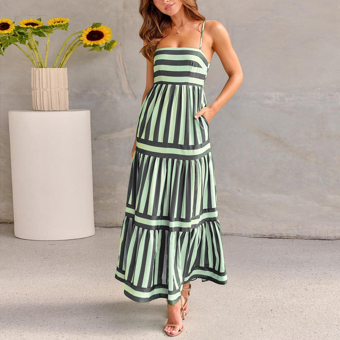 Damen Maxikleid mit Streifenmuster und fließendem Rock