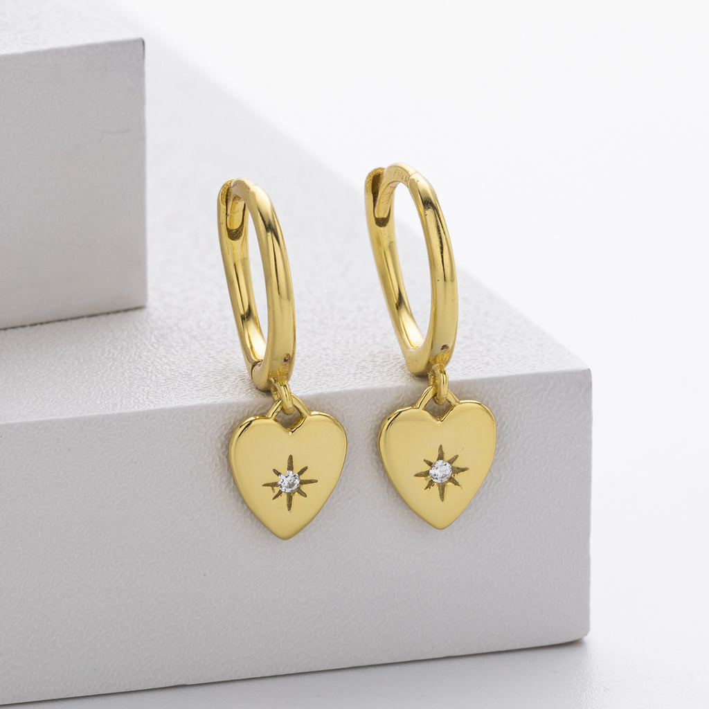 Damen Ohrhänger mit Herzanhänger und funkelndem Zirkon Shop Nory