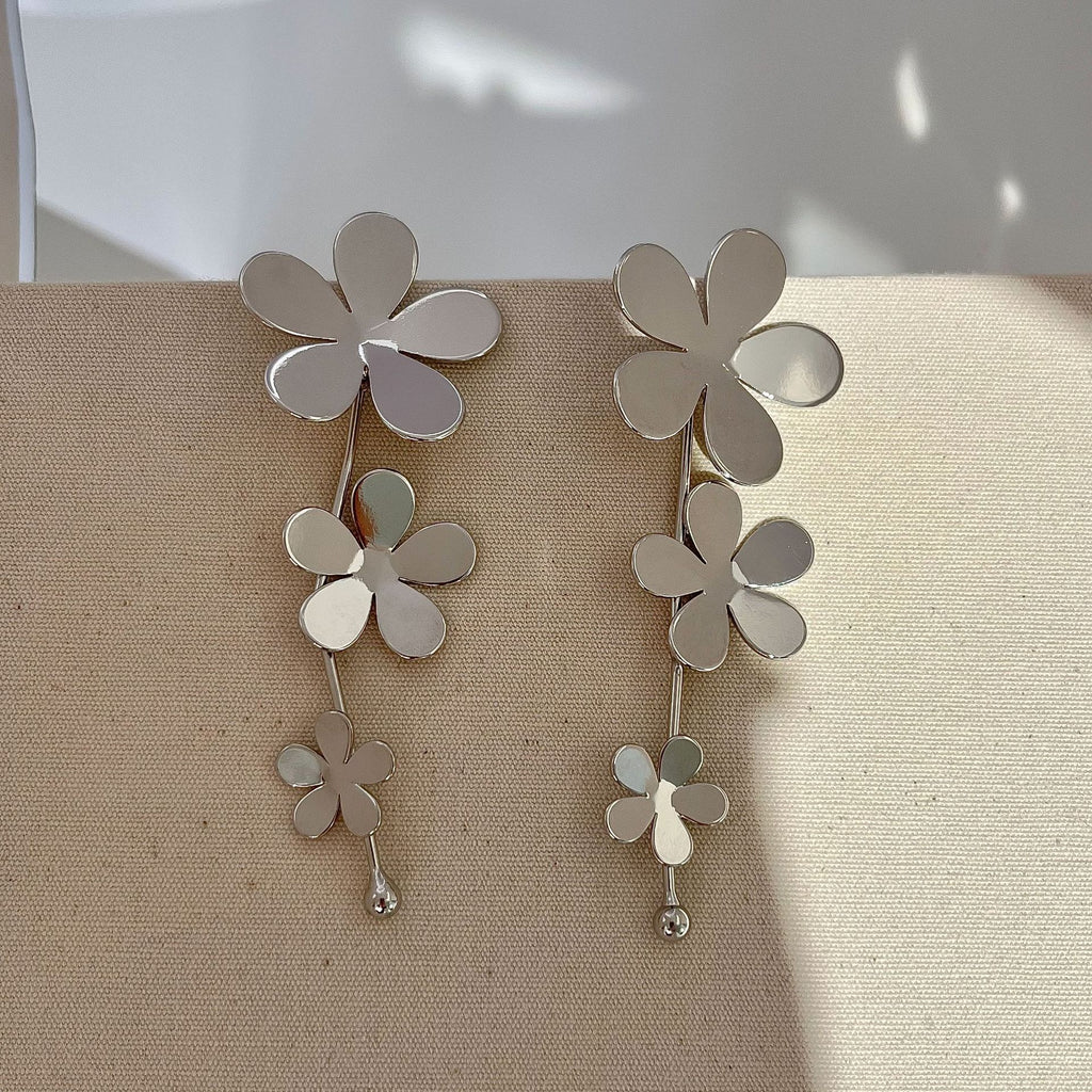 Damen Hängende Ohrringe im floralen Blütendesign Shop Nory