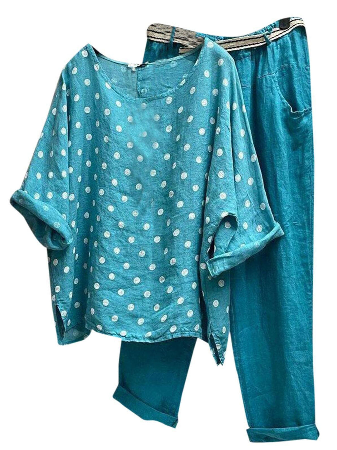 Damen Kombination aus leichten Rundhalsbluse mit Punkten und bequemen Hose