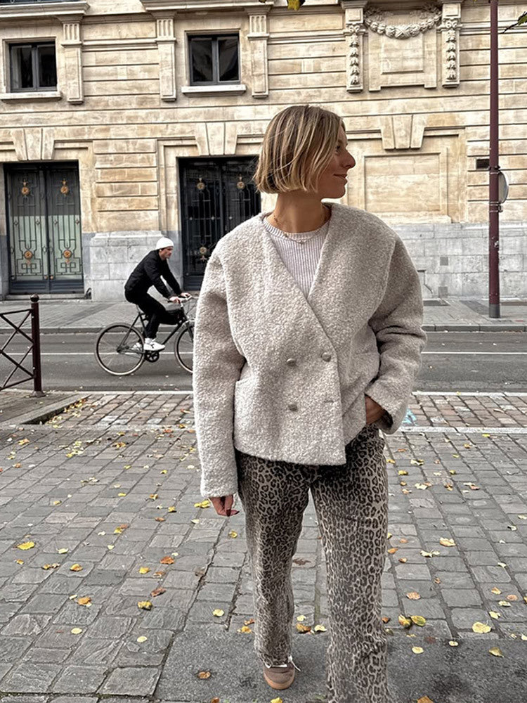 Damen Kurze Teddyjacke mit Doppelknopf-Verschluss und V‑Ausschnitt Shop Nory