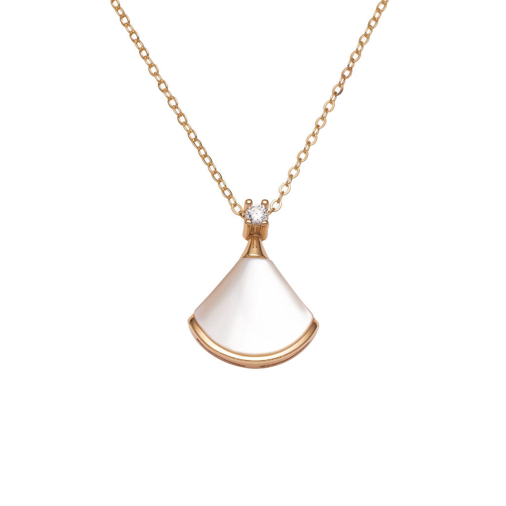Damen Halskette mit eleganter Muschelform und funkelnden Kristallen Shop Nory