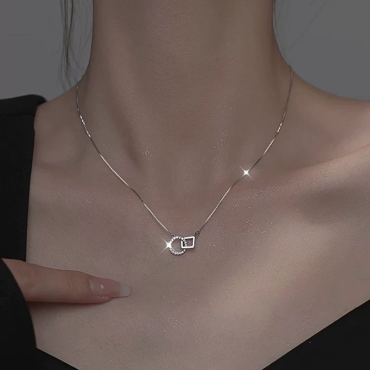 Damen Halskette mit modernem geometrischem Anhänger Shop Nory