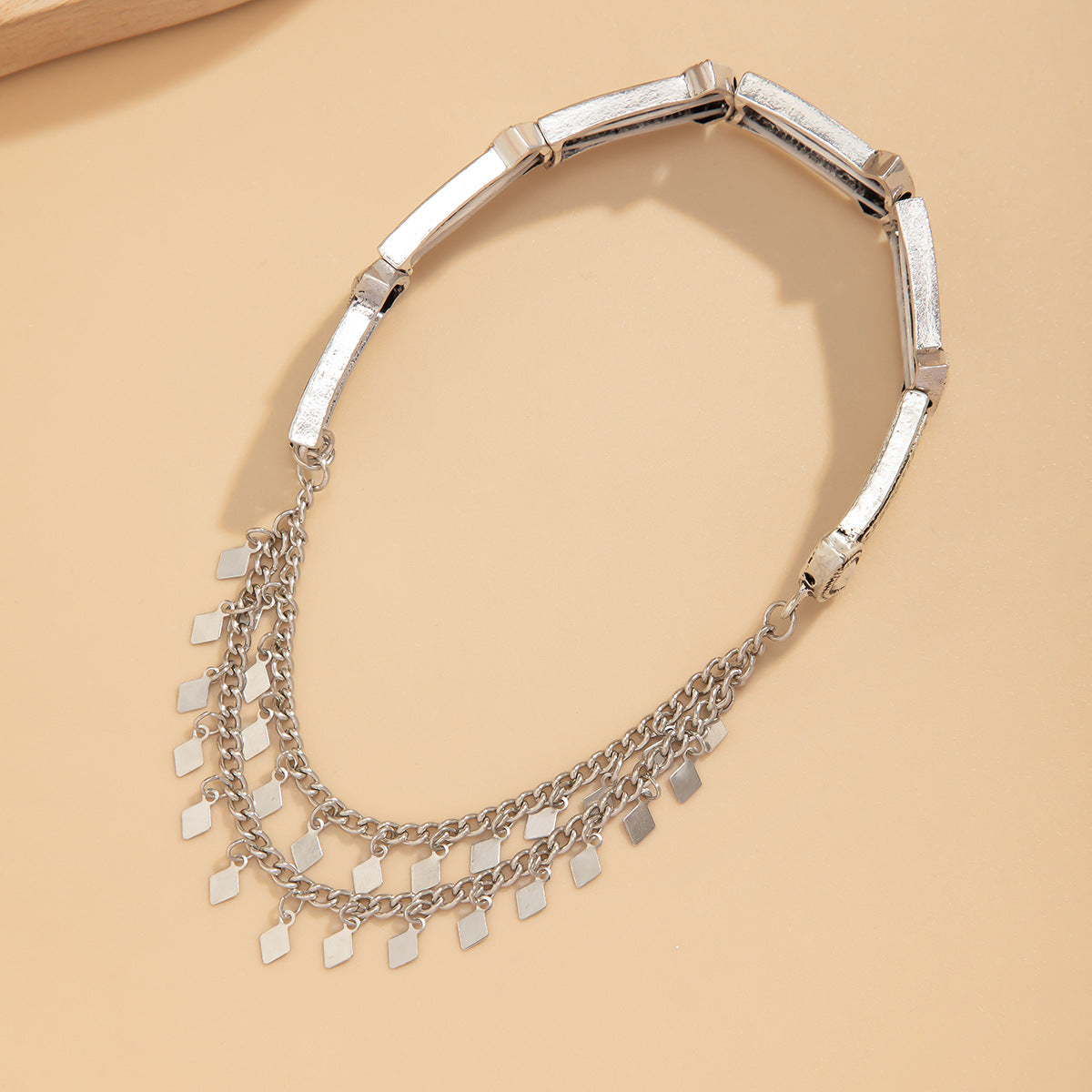 Damen Kettenarmband mit eleganten Verzierungen
