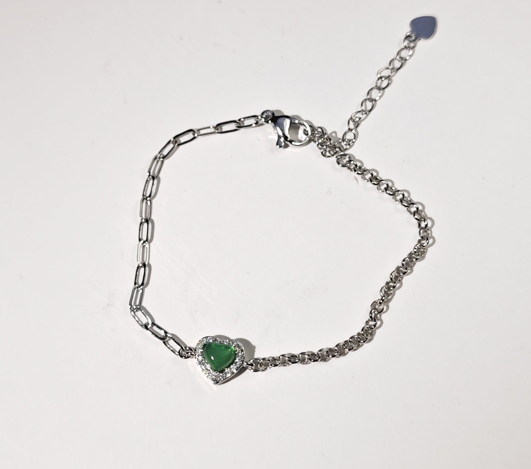 Damen Armband mit herzförmigem Edelstein und funkelnden Akzenten Shop Nory