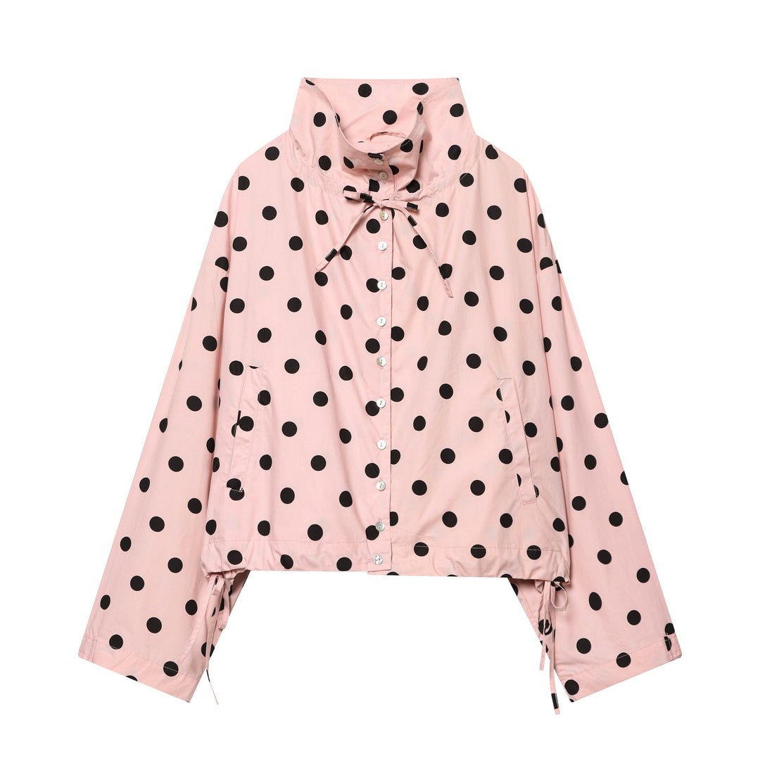 Damen Gepunktete Cropped‑Blousonjacke mit hohem Stehkragen, Tunnelzug und Knopfleiste Shop Nory