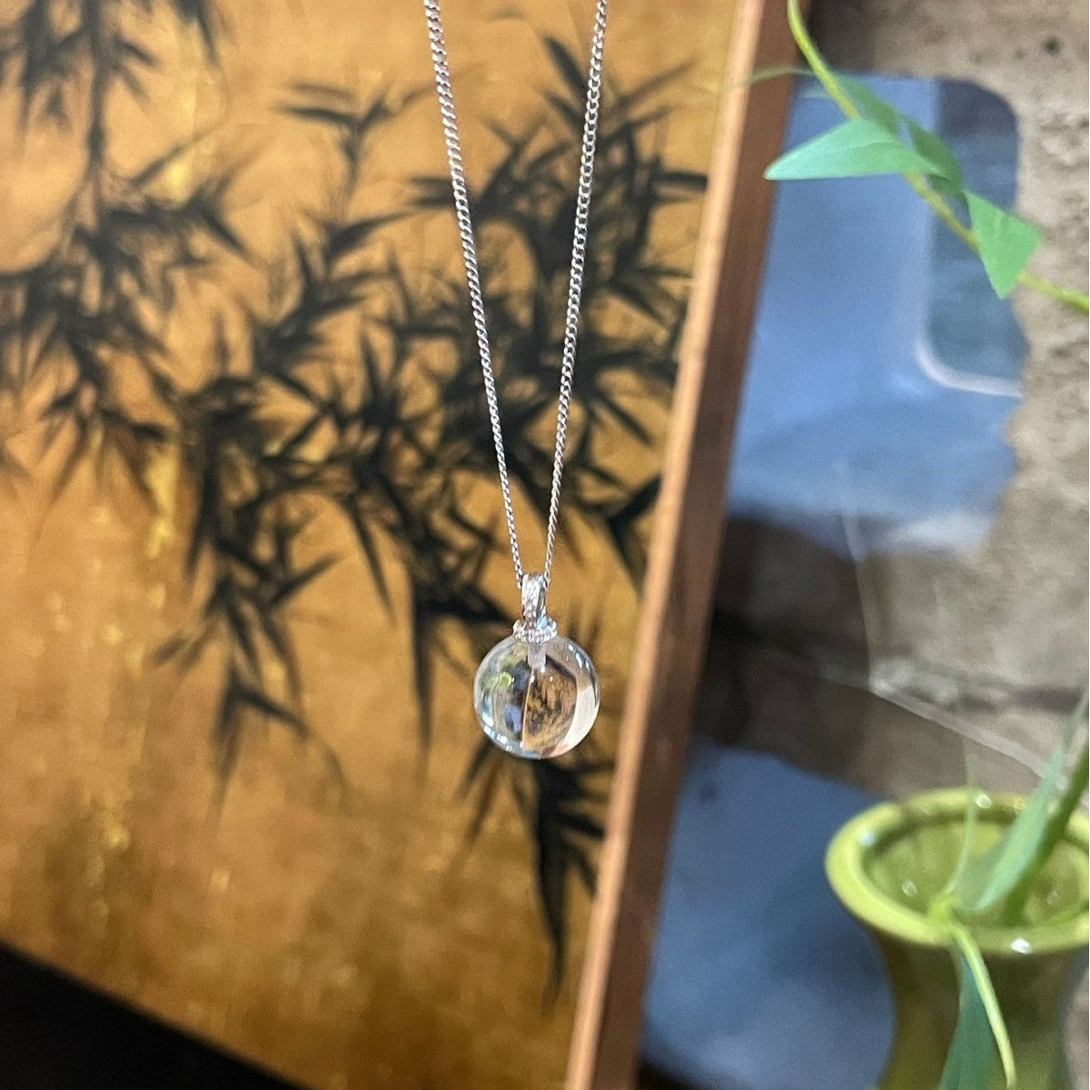 Damen Halskette mit elegantem, runden Anhänger aus hochwertigem Halbedelstein Shop Nory