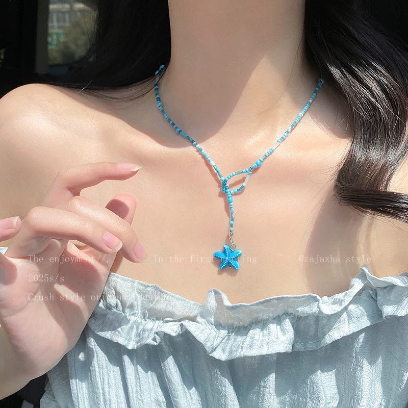 Damen Kette mit handgefertigtem Blumenanhänger Shop Nory