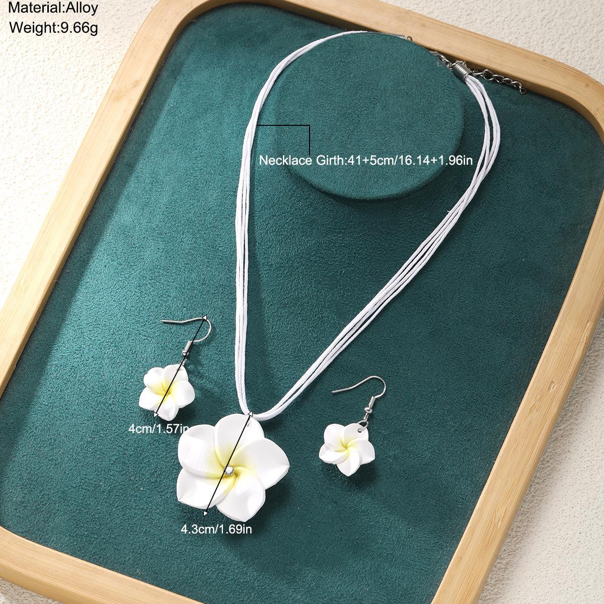 Damen Schmuckset mit floralen Anhängern und eleganten Details Shop Nory