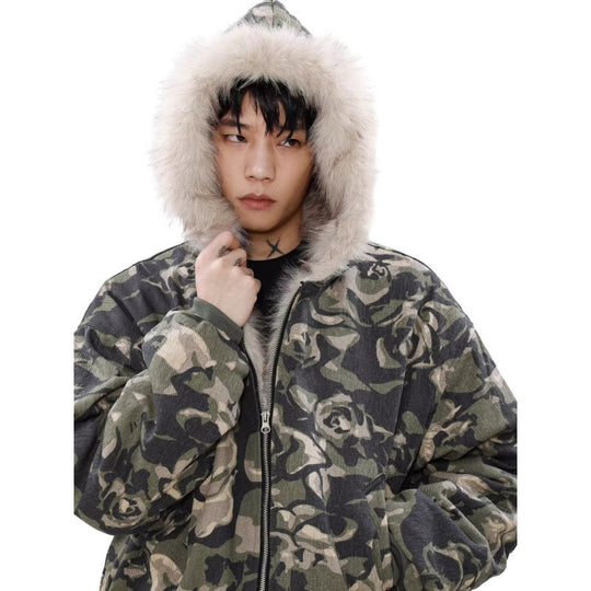 Herren Warmer gefütterter Camouflage-Bomber mit Kapuze und Kunstfellbesatz Shop Nory