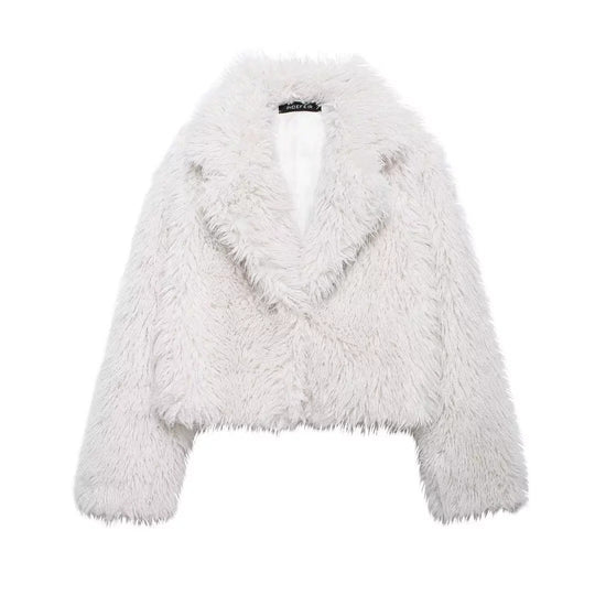 Damen Kurzjacke im Cropped‑Schnitt aus fluffigem Hochflor‑Faux‑Fur mit tiefem Schalkragen Shop Nory